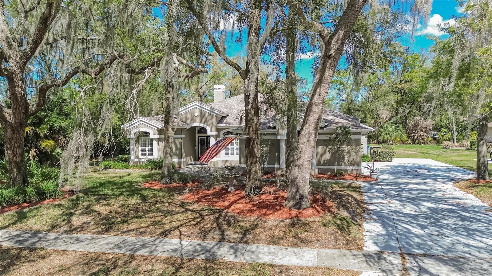 FISH HAWK TRAILS UN 1 & 2 - Residential