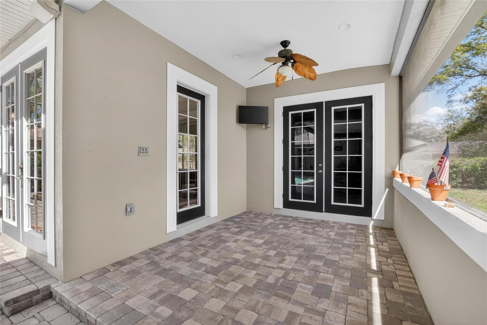 FISH HAWK TRAILS UN 1 & 2 - Residential