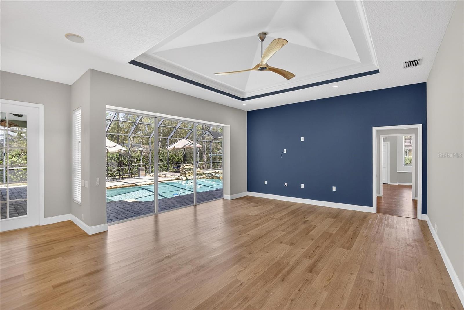 FISH HAWK TRAILS UN 1 & 2 - Residential