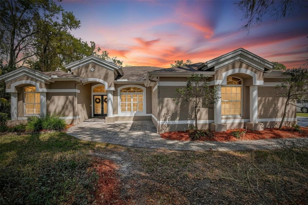Photo of 5838 Audubon Manor Boulevard, Lithia, FL 33547 (MLS # TB8485912)