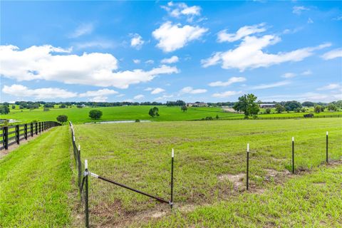 Tiny photo for 5492 Nantahala Lane, Lady Lake, FL 32159 (MLS # G5112689)
