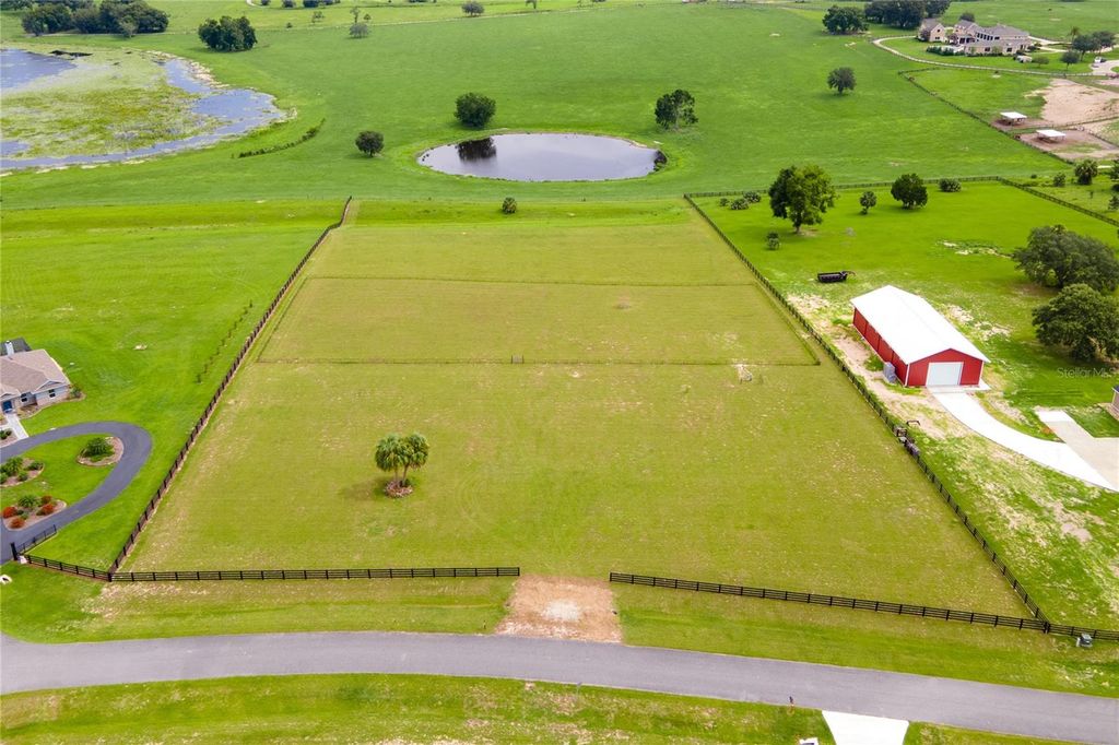 Photo of 5492 Nantahala Lane, Lady Lake, FL 32159 (MLS # G5112689)