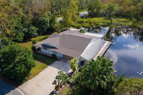 A home in TAVARES