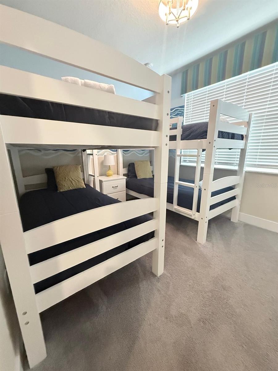 HIDDEN FOREST AT SILVER CREEK - Residential Lease