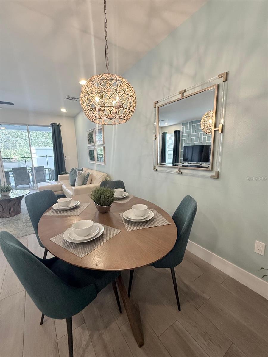 HIDDEN FOREST AT SILVER CREEK - Residential Lease