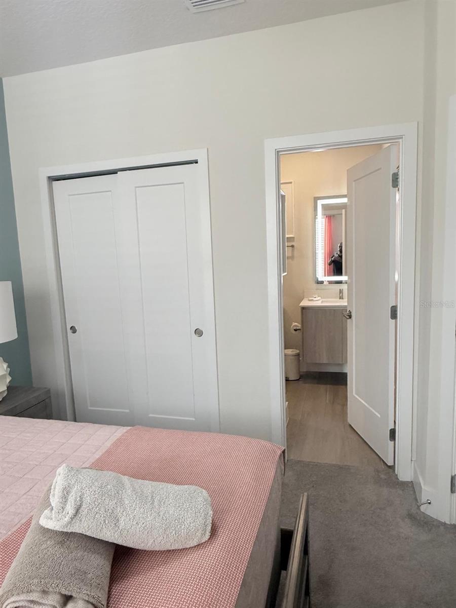 HIDDEN FOREST AT SILVER CREEK - Residential Lease