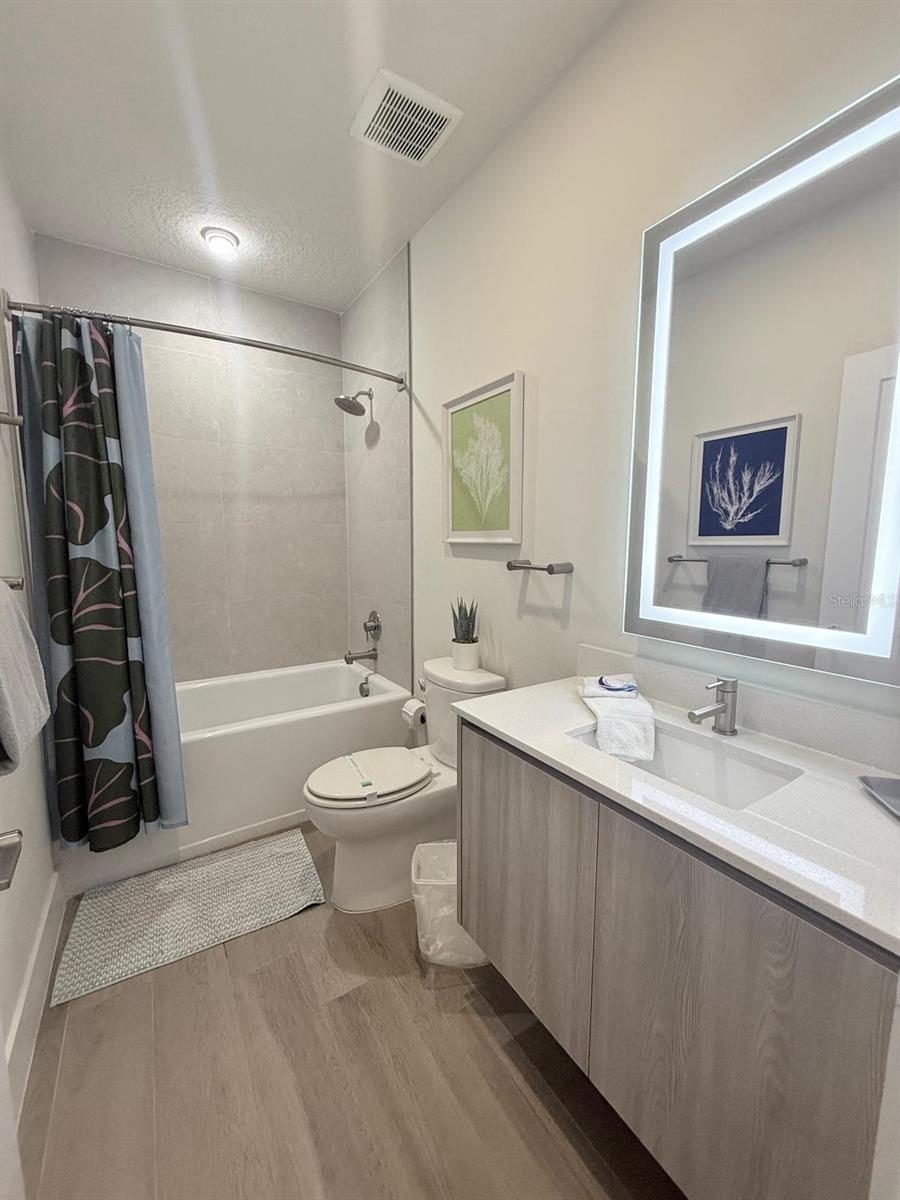 HIDDEN FOREST AT SILVER CREEK - Residential Lease