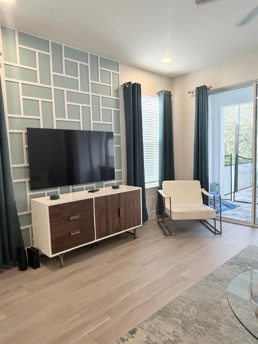 HIDDEN FOREST AT SILVER CREEK - Residential Lease