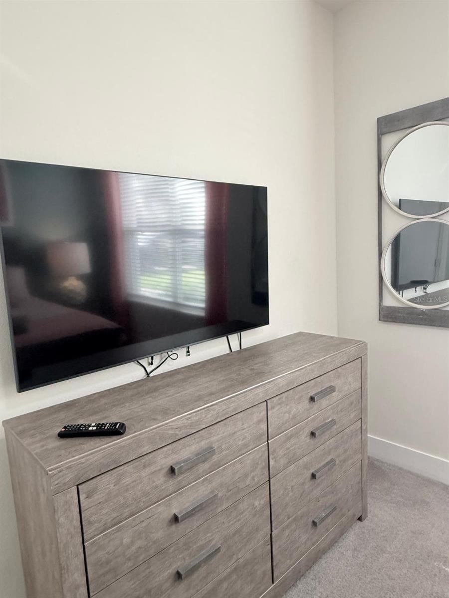 HIDDEN FOREST AT SILVER CREEK - Residential Lease