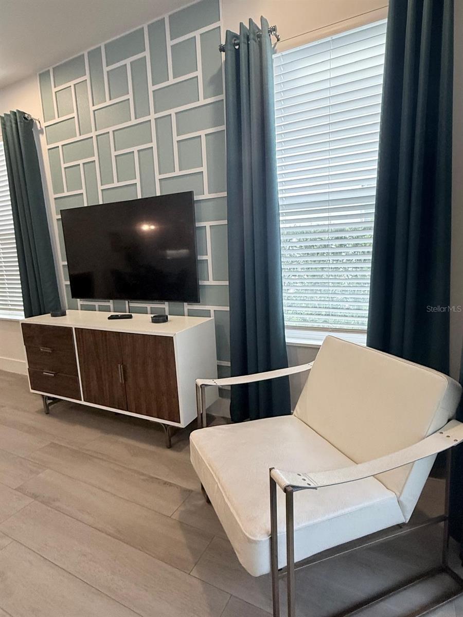 HIDDEN FOREST AT SILVER CREEK - Residential Lease