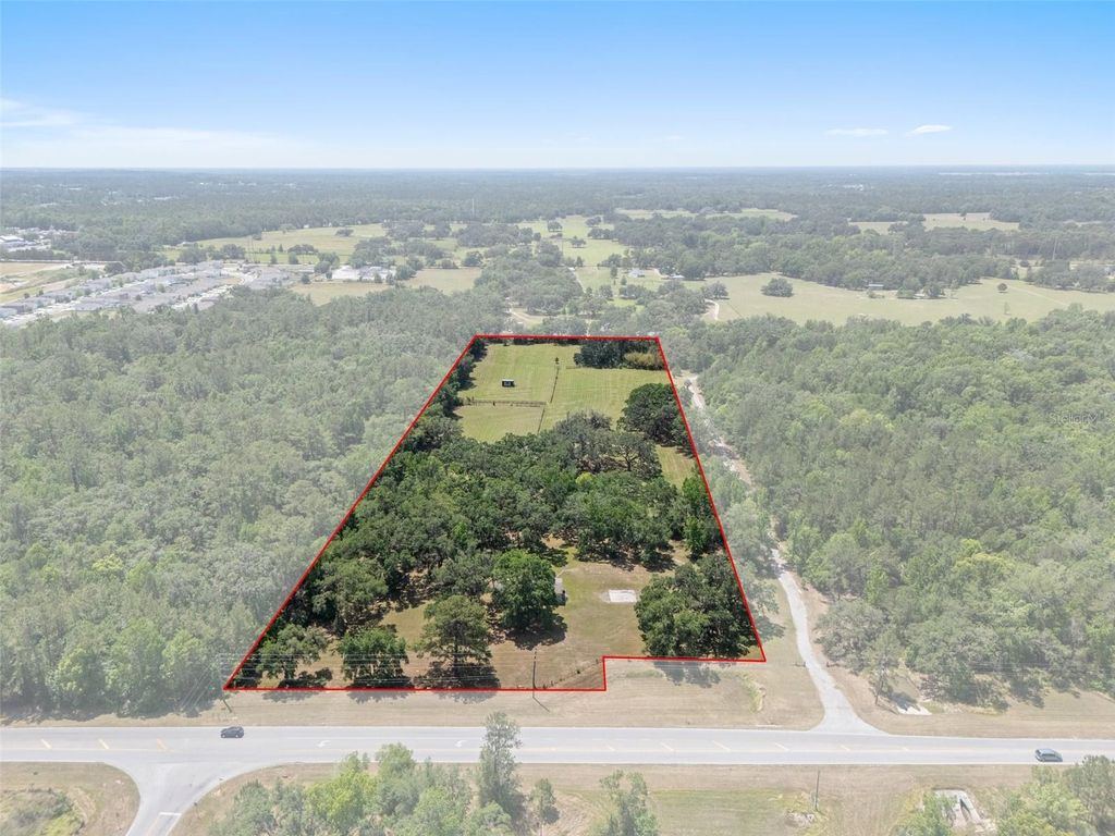 Photo of 19058 Wiscon Road, Brooksville, FL 34601 (MLS # W7874774)