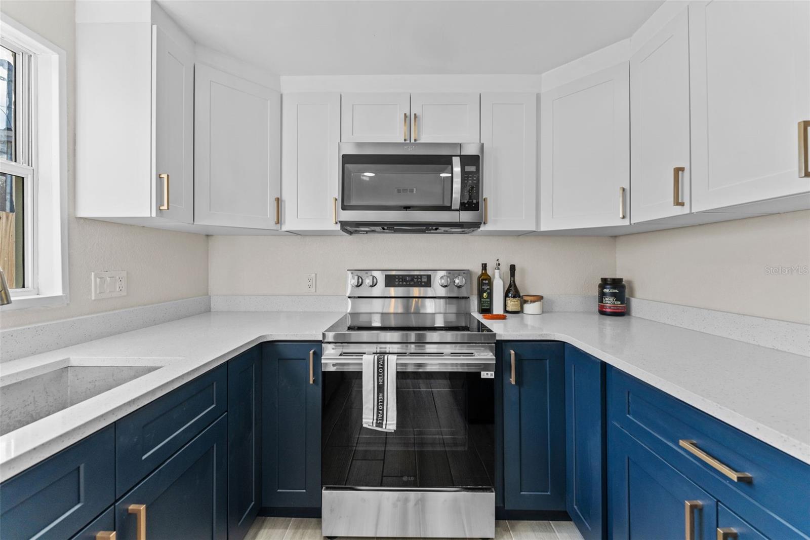 SHORE ACRES BAYOU GRANDE SEC - Residential