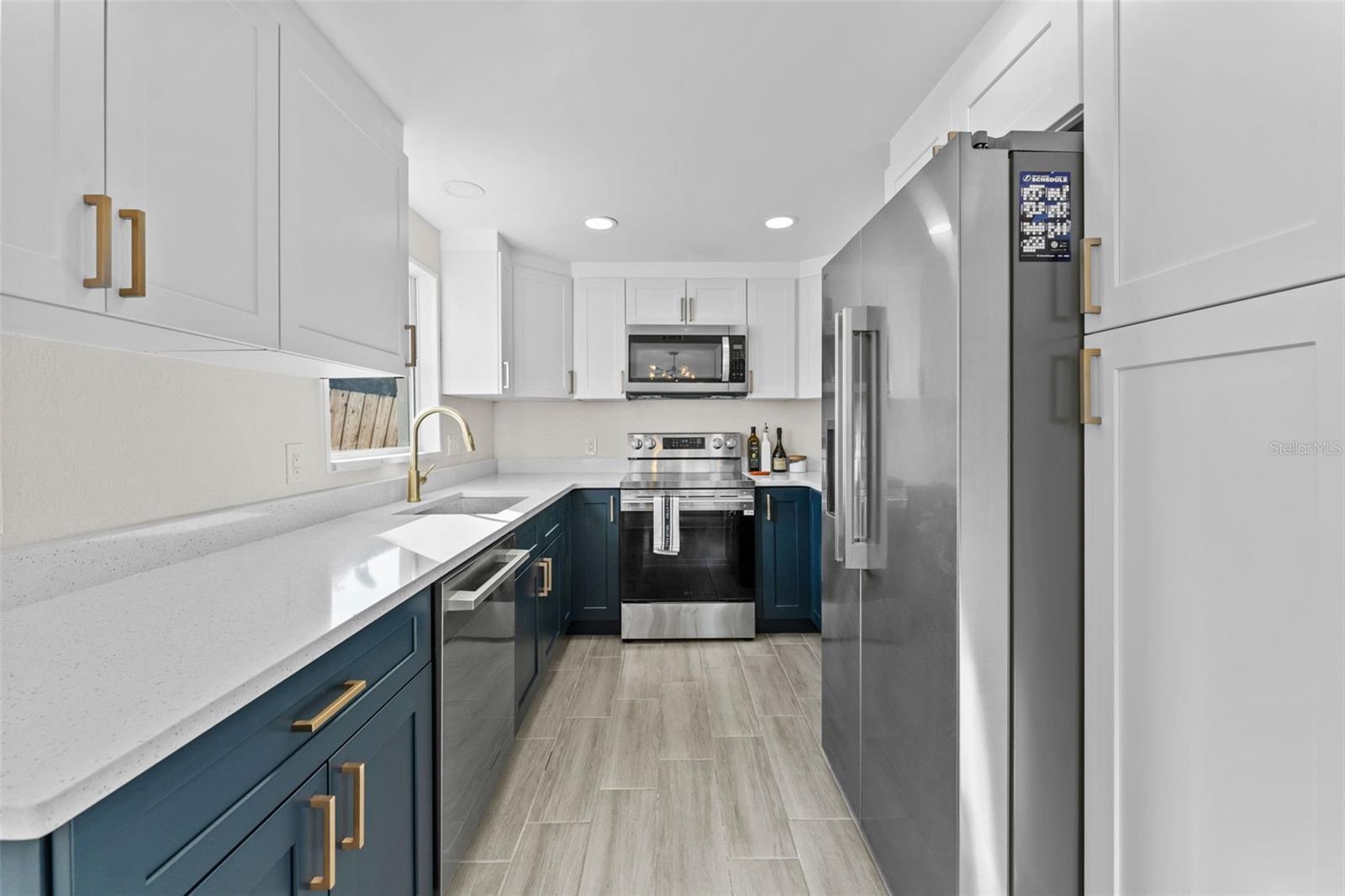 SHORE ACRES BAYOU GRANDE SEC - Residential