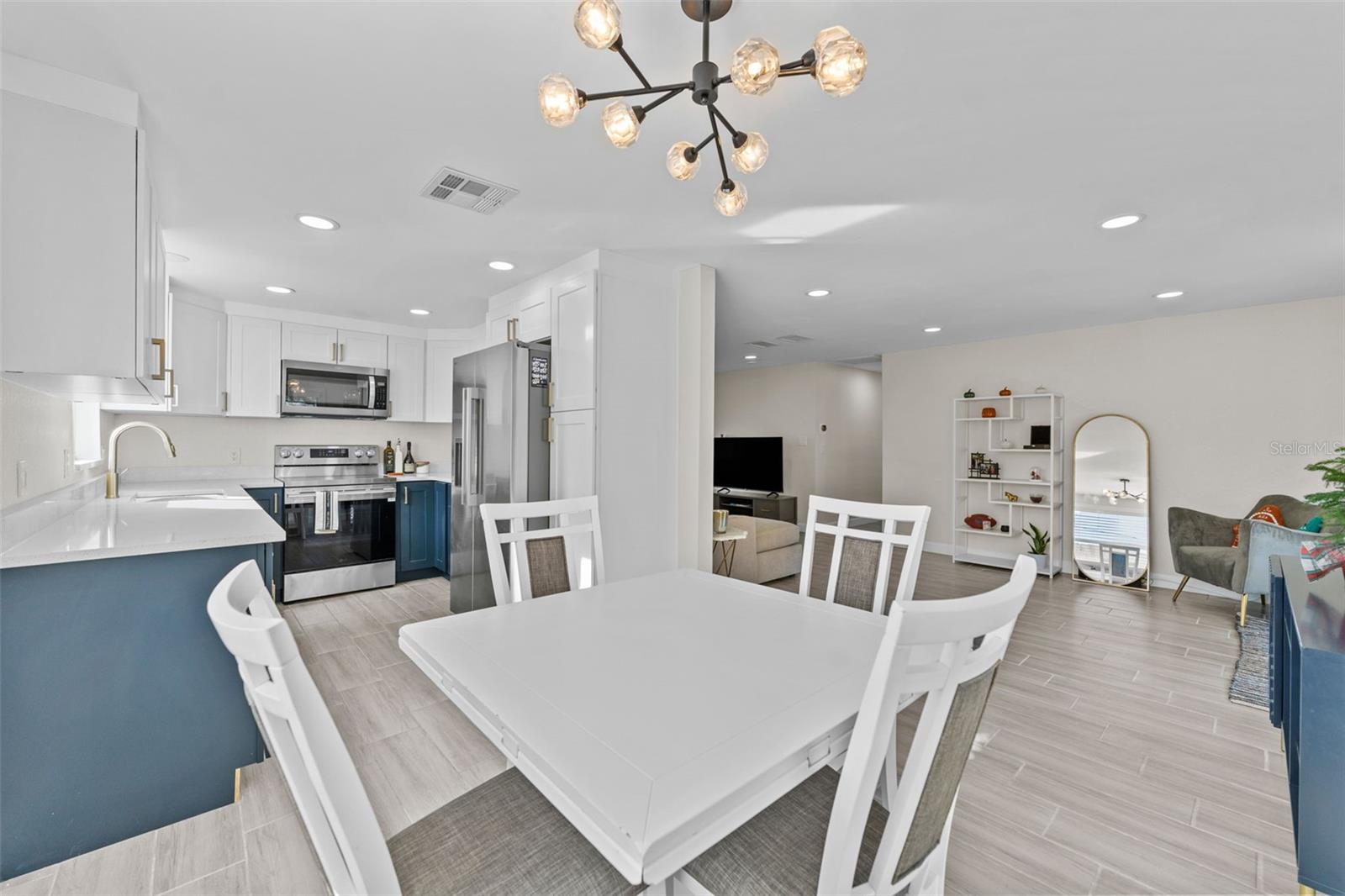 SHORE ACRES BAYOU GRANDE SEC - Residential