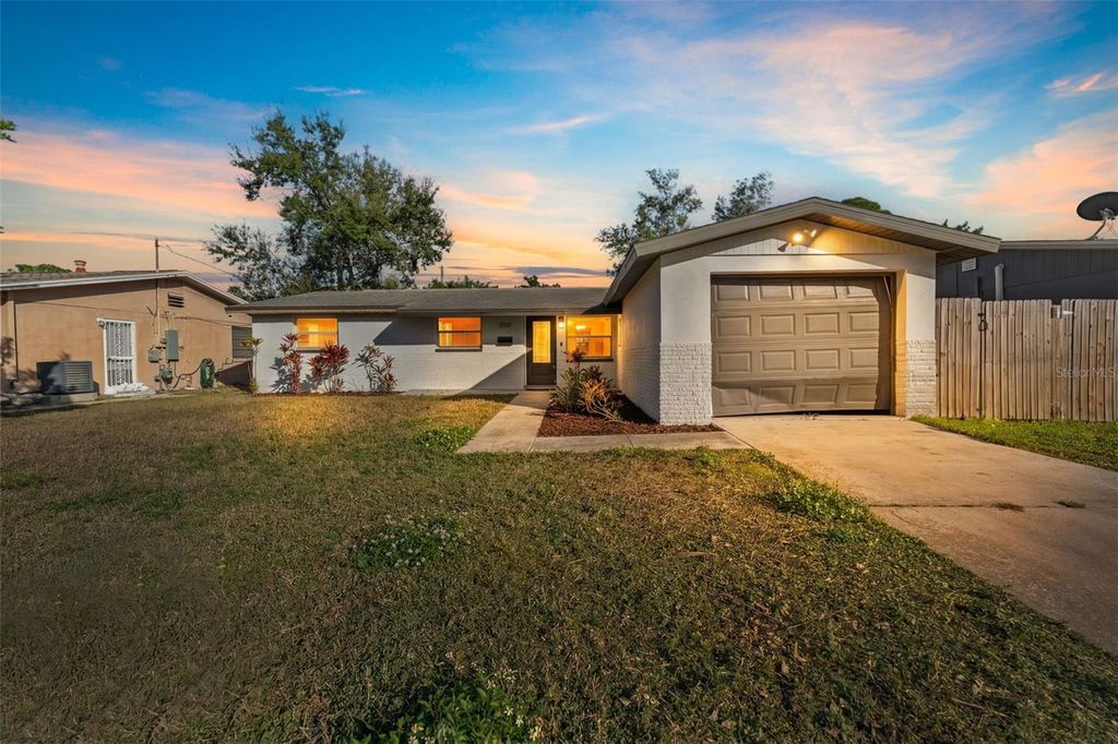 Photo of 5501 Denver Street NE, St Petersburg, FL 33703 (MLS # TB8455871)