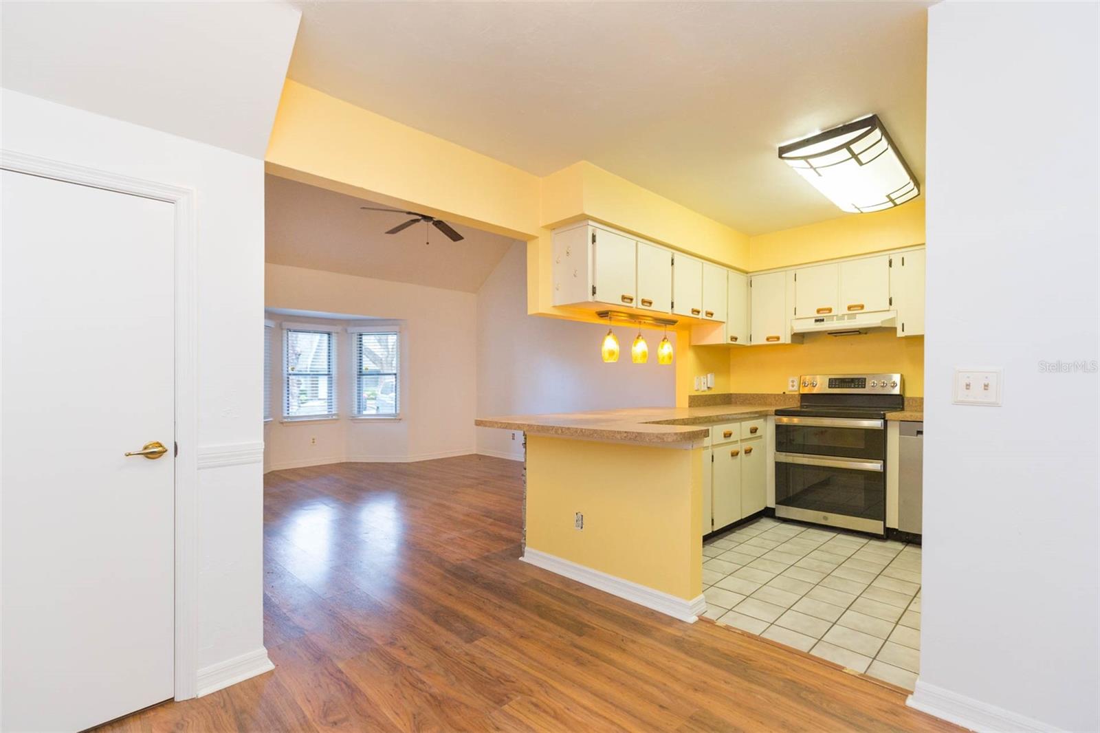 CHARTER MILL TWNHMS A CONDO - Residential