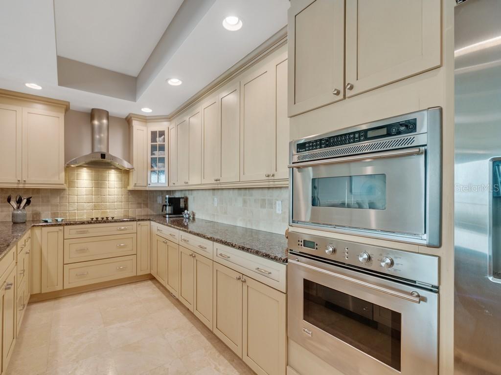 3135 HIGHWAY A1A 202