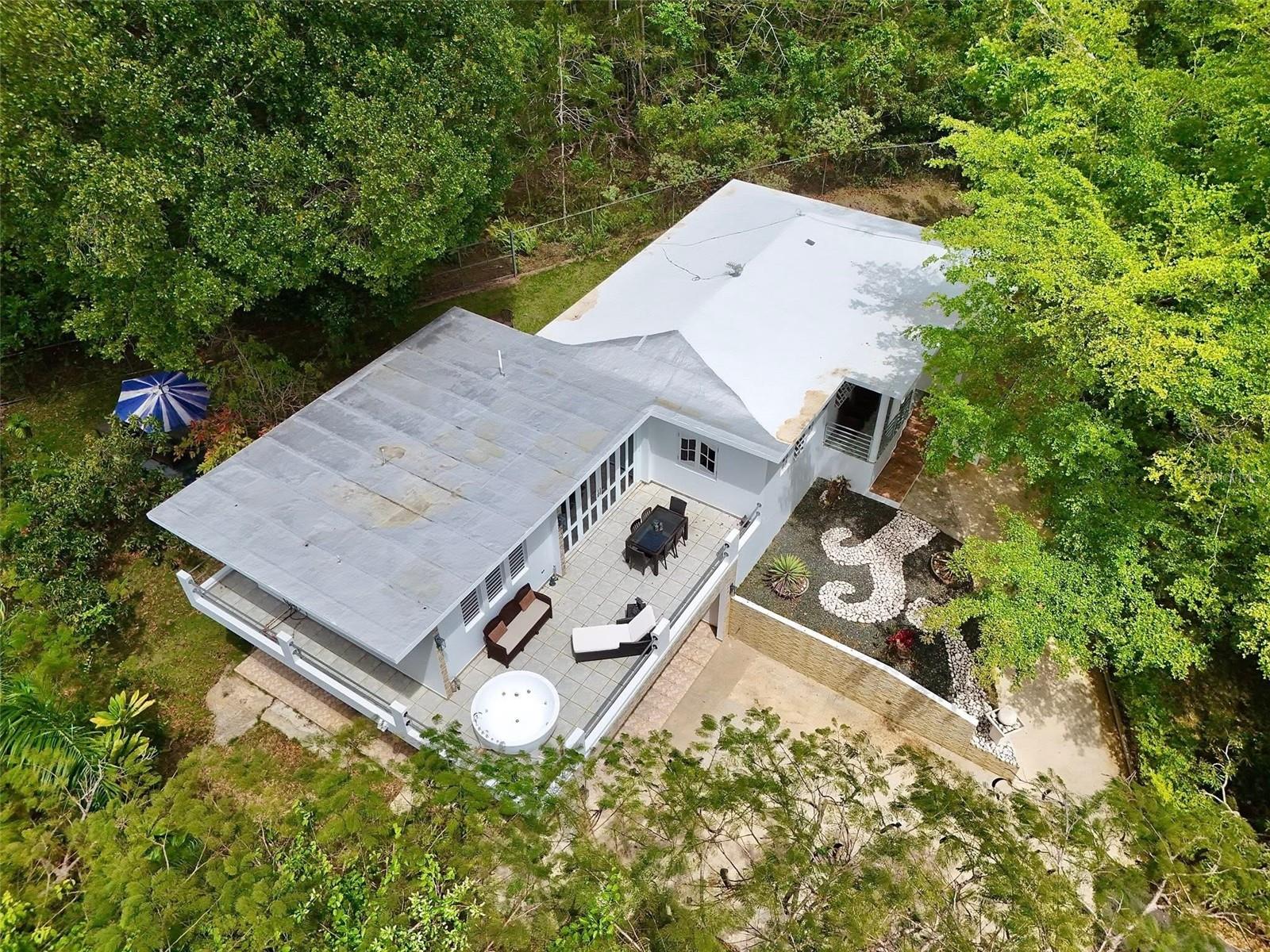 HACIENDA VILLA BLANCA - Residential