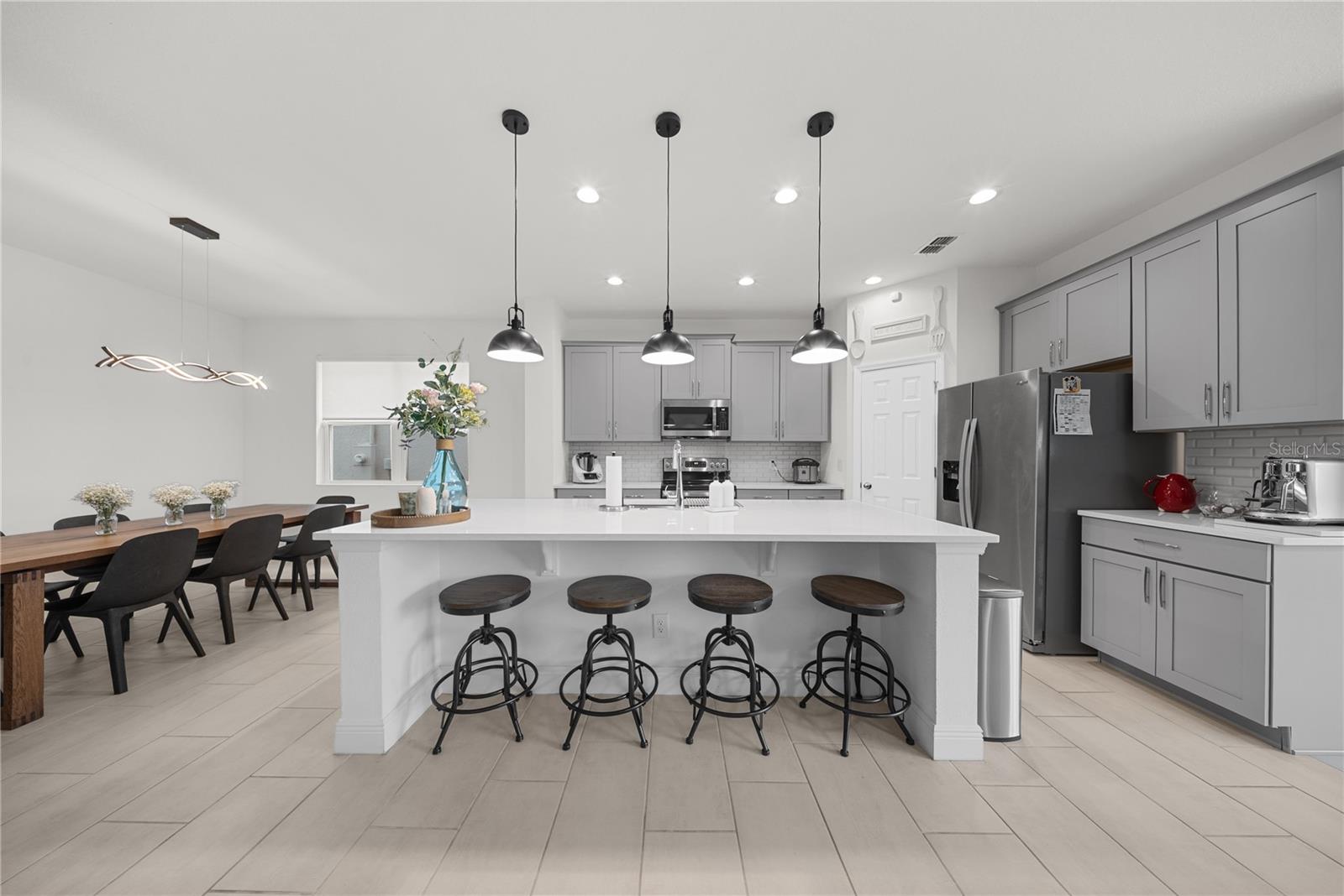 RIDGEVIEW PHASE 3 - Residential