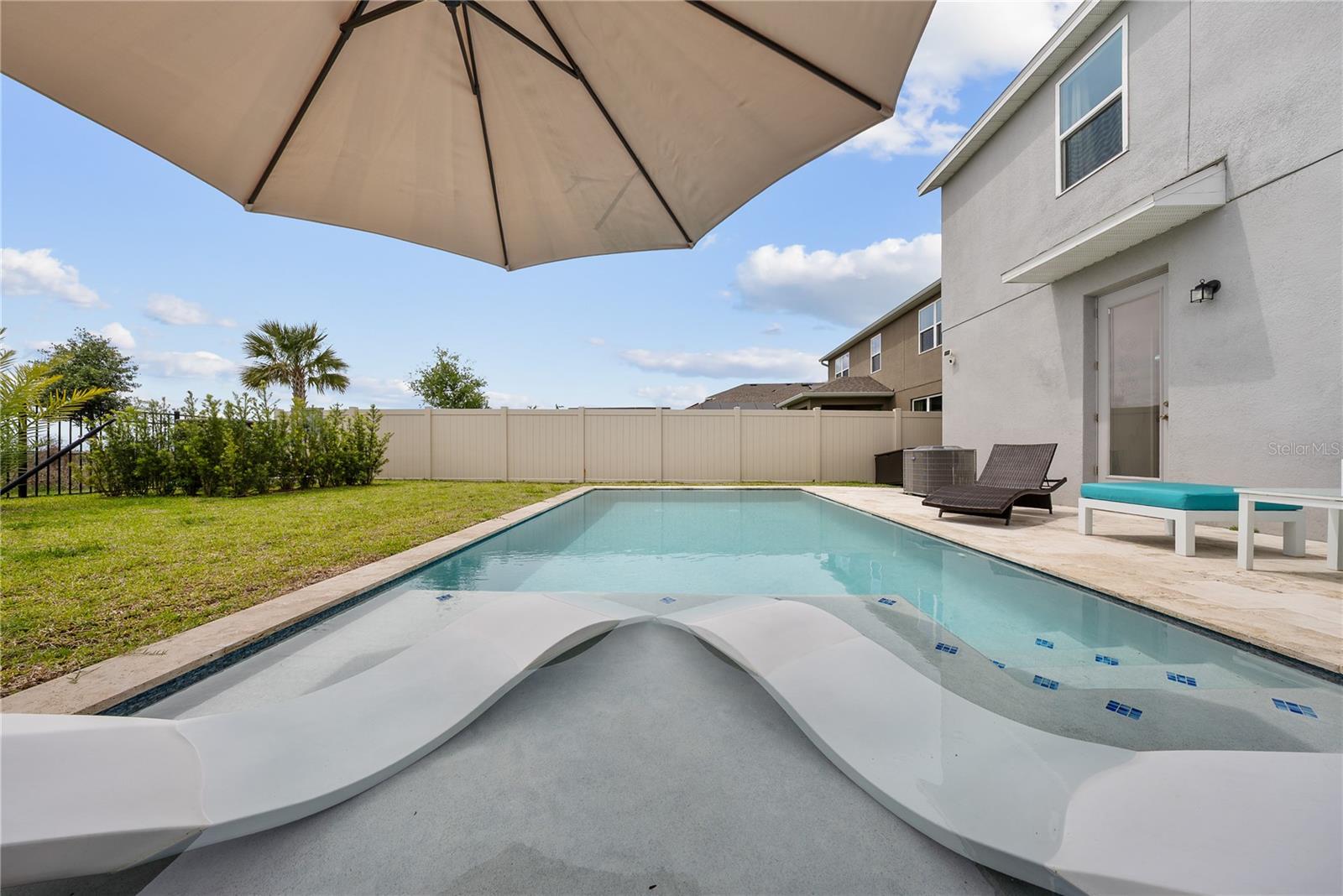 14455 CRESTAVISTA AVE