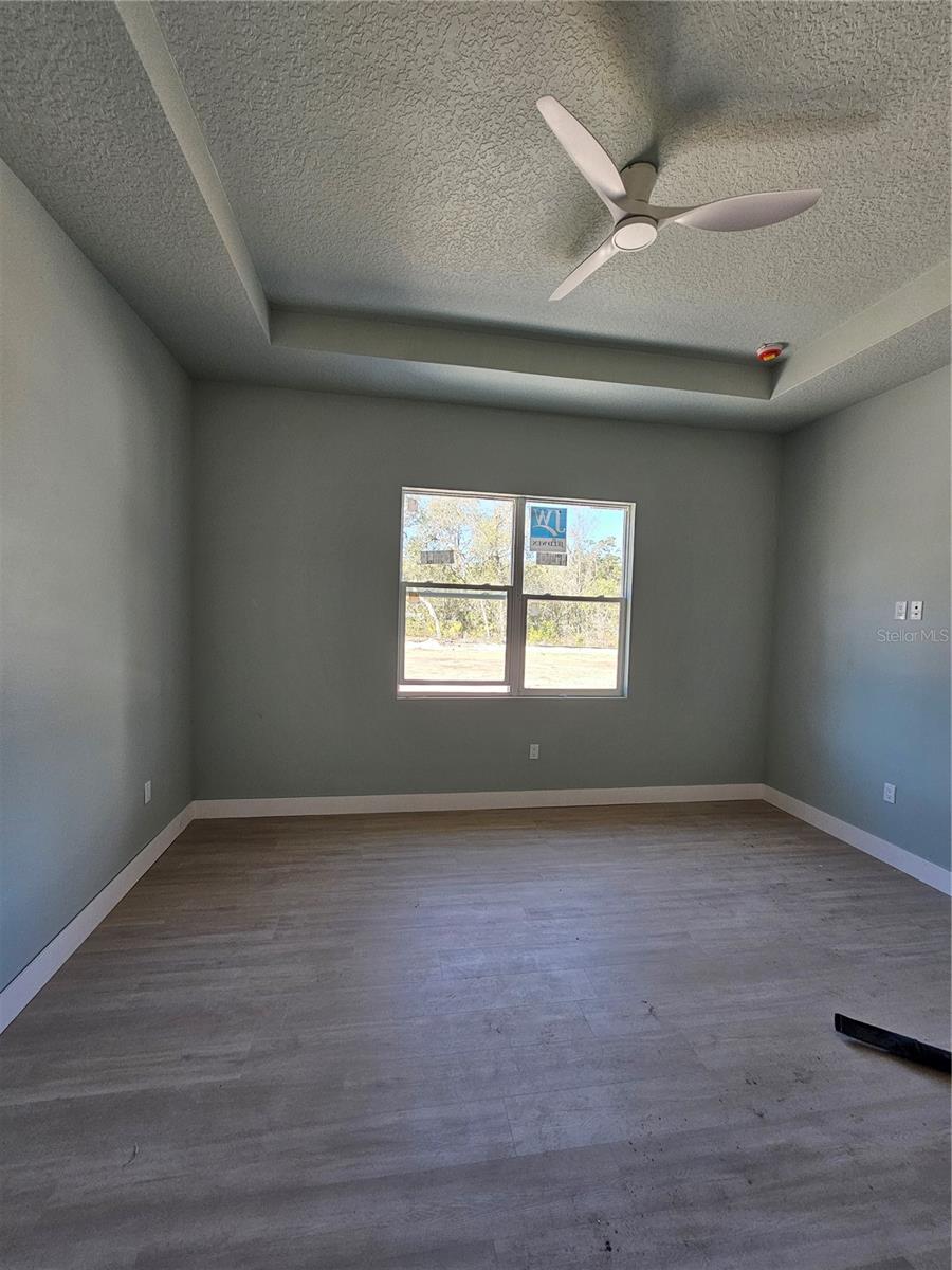 DUPONT LAKE ESTATES SUB 572 - Residential