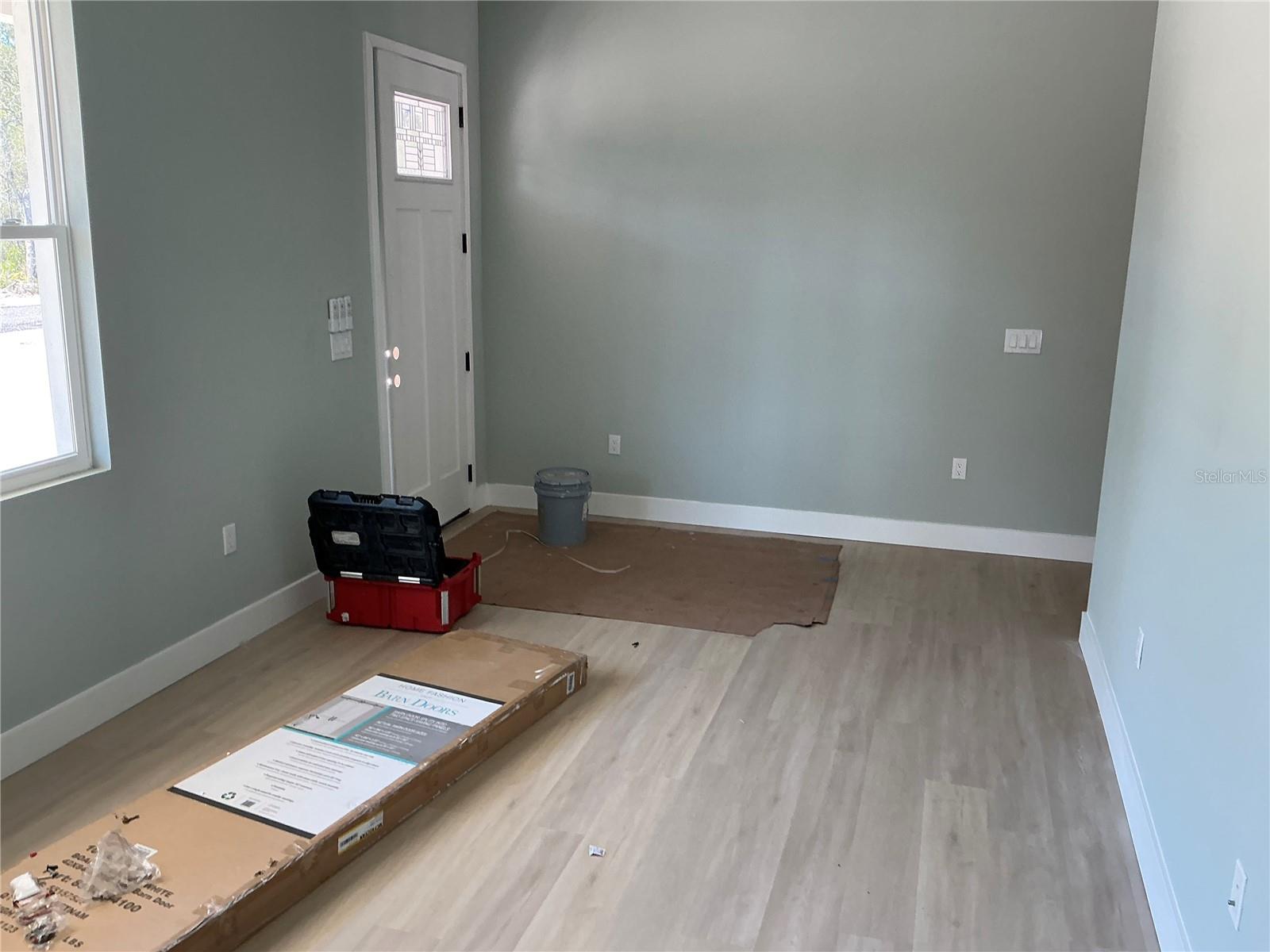 DUPONT LAKE ESTATES SUB 572 - Residential