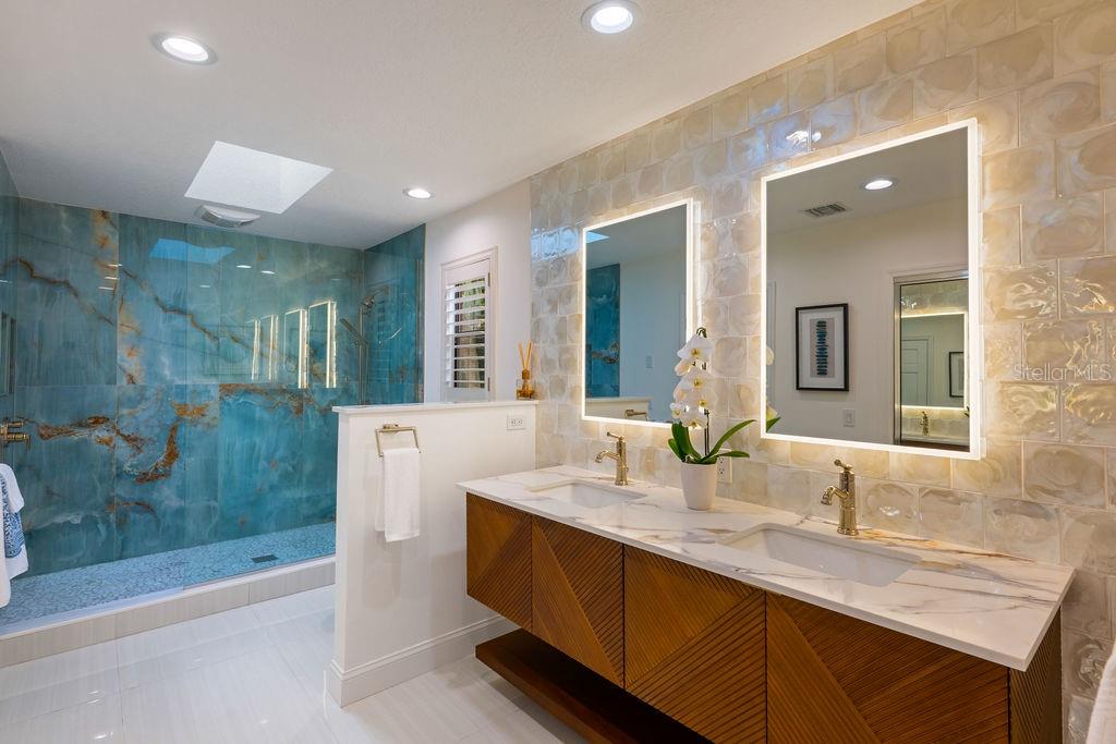 SPRINGS WHISPERING PINES - Residential