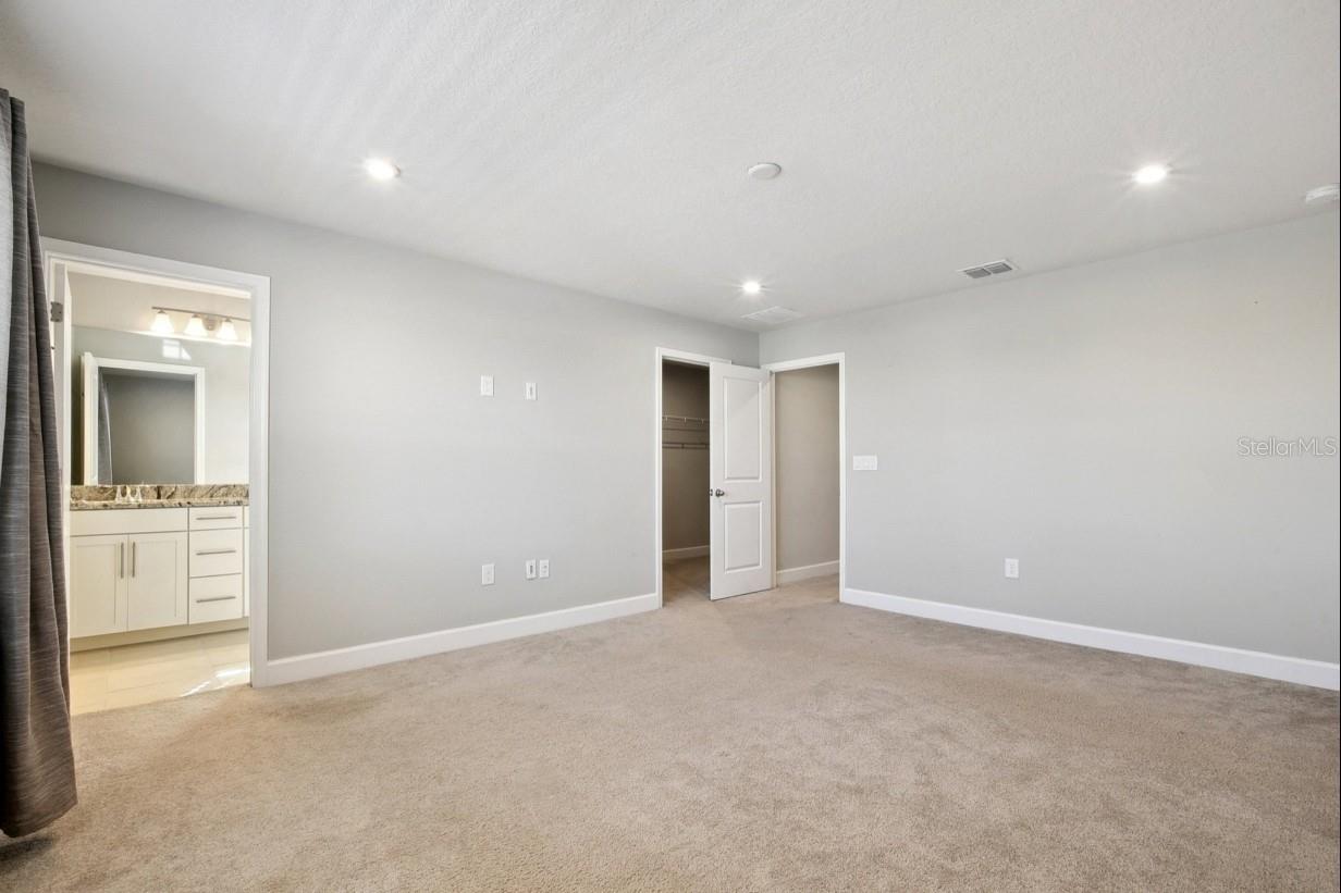 HAMILTON GARDENS - Residential