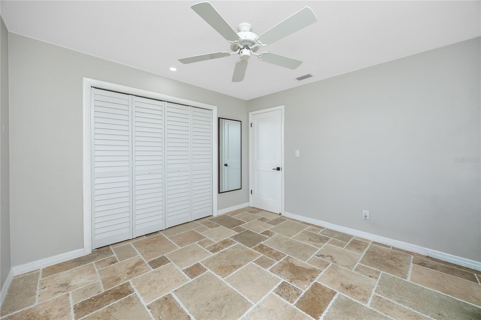 WILLIAMSDALE SQUARE 4TH ADD - Residential