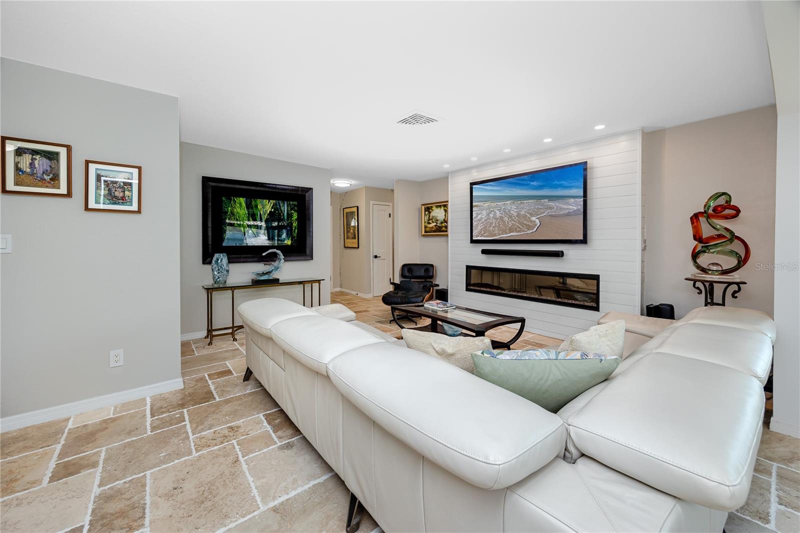 WILLIAMSDALE SQUARE 4TH ADD - Residential