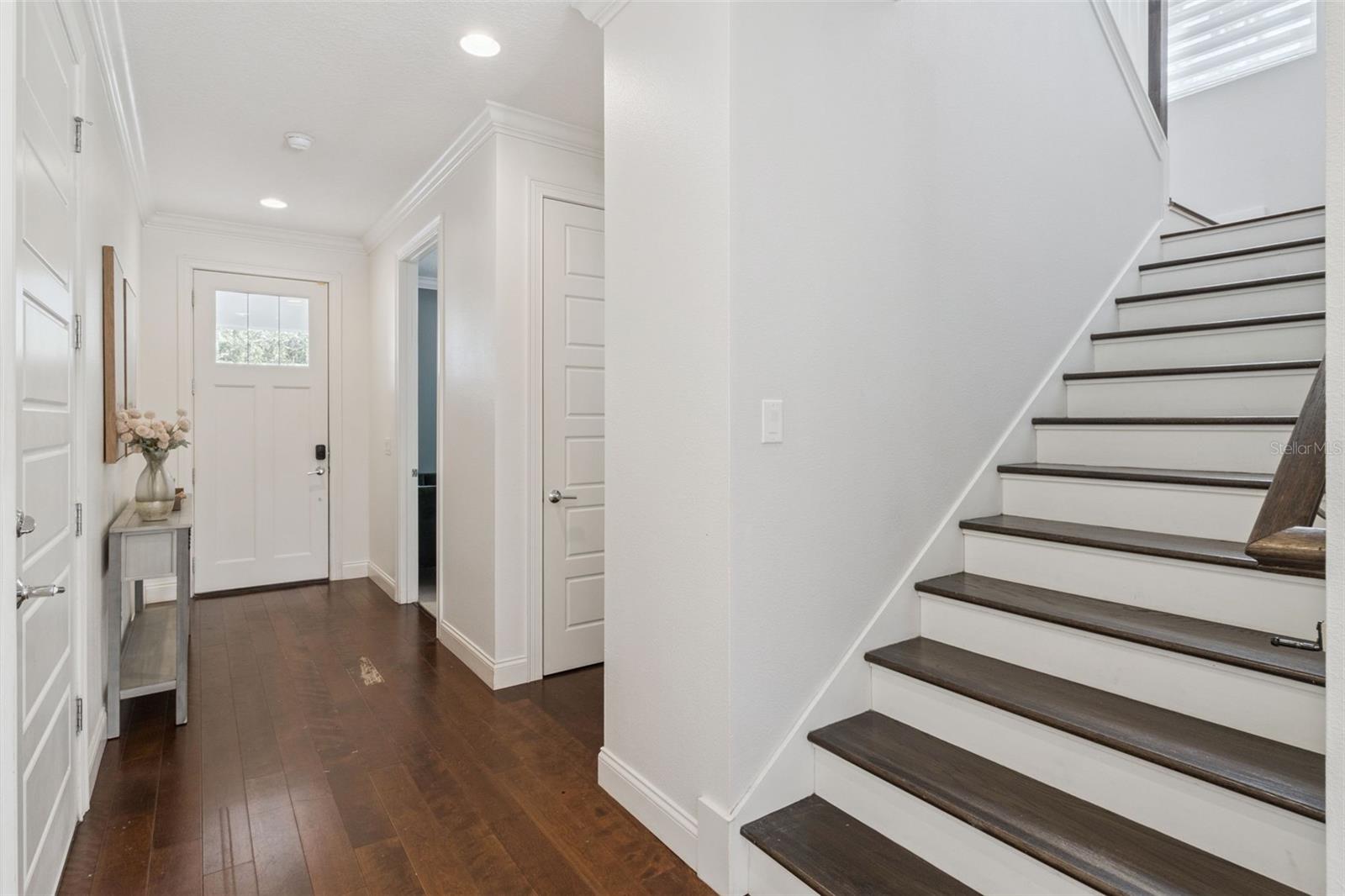 LAKE CONWAY ESTATES - Residential