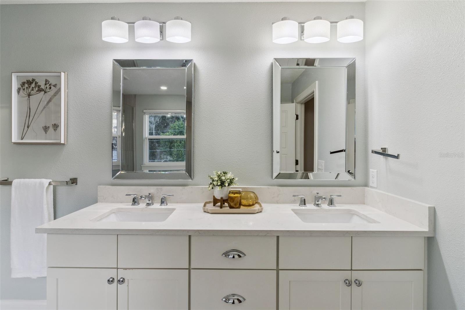 LAKE CONWAY ESTATES - Residential