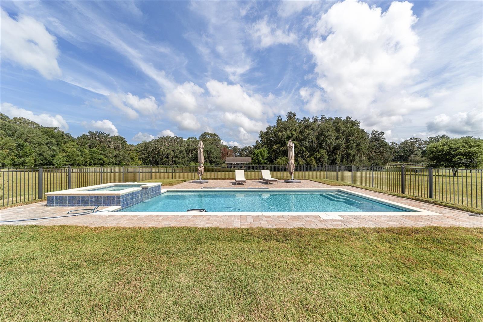 RED OAK ESTATES - Residential