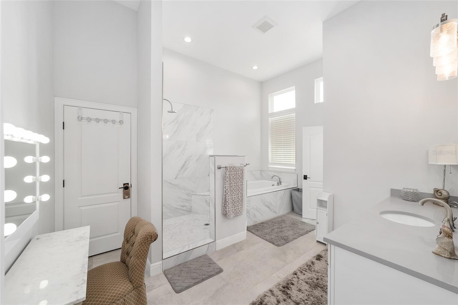 RED OAK ESTATES - Residential