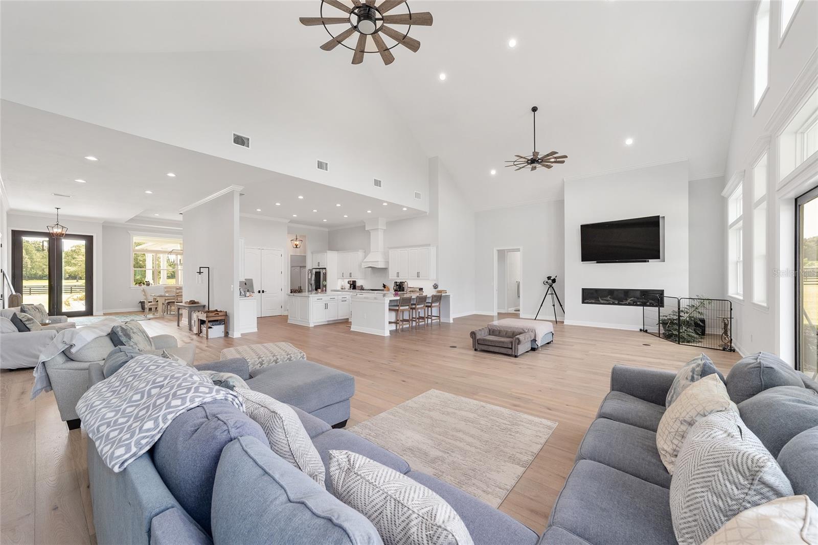 RED OAK ESTATES - Residential