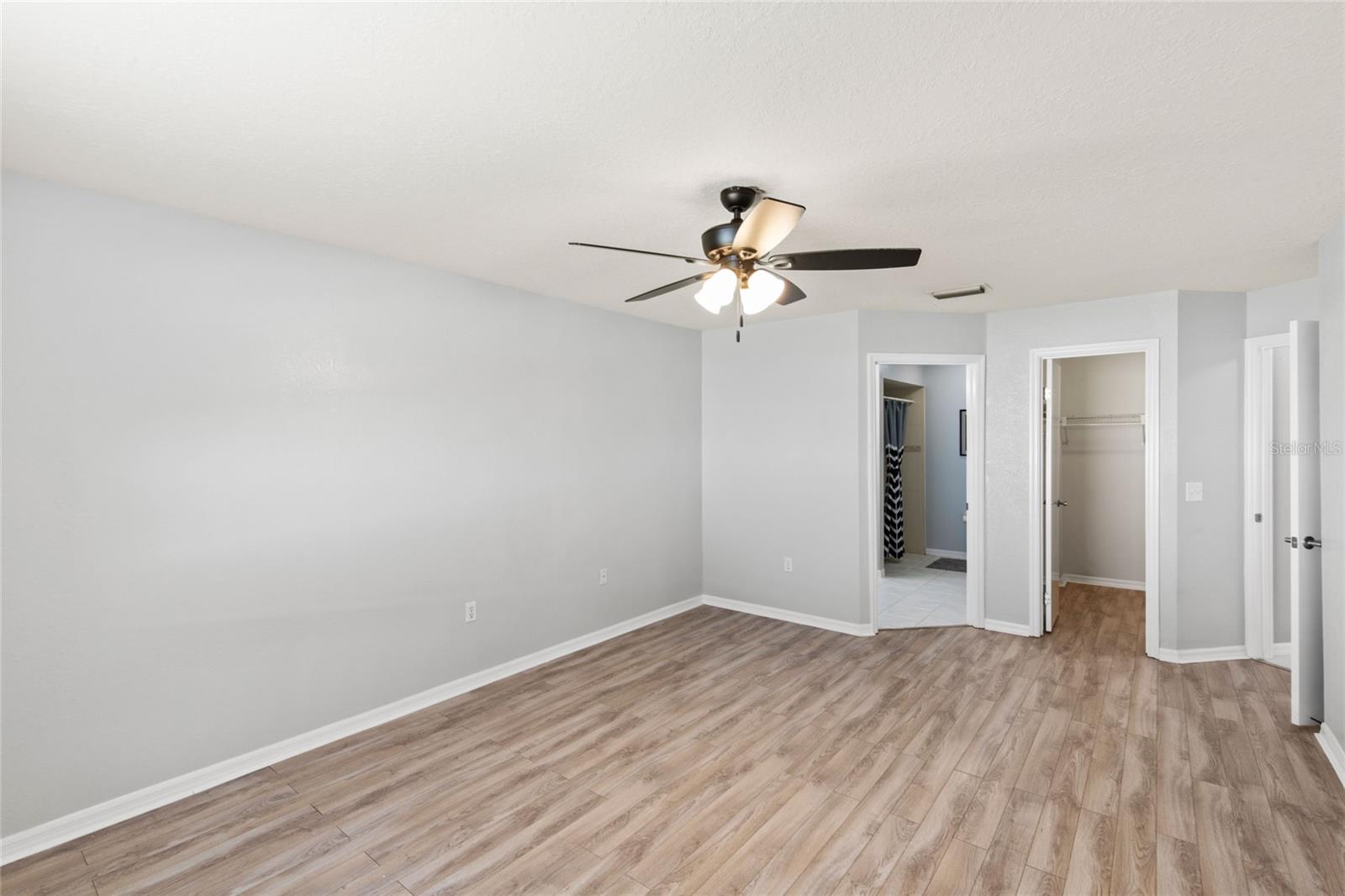 COUNTRYSIDE ESTATE - Residential