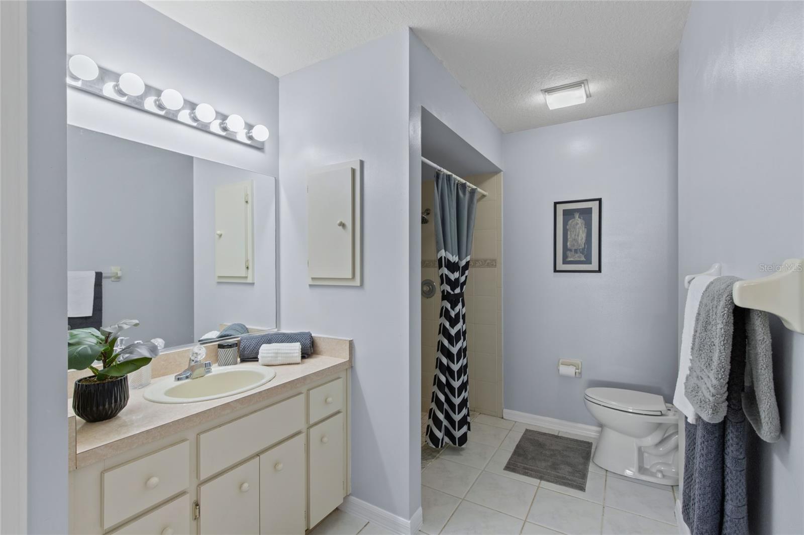 COUNTRYSIDE ESTATE - Residential