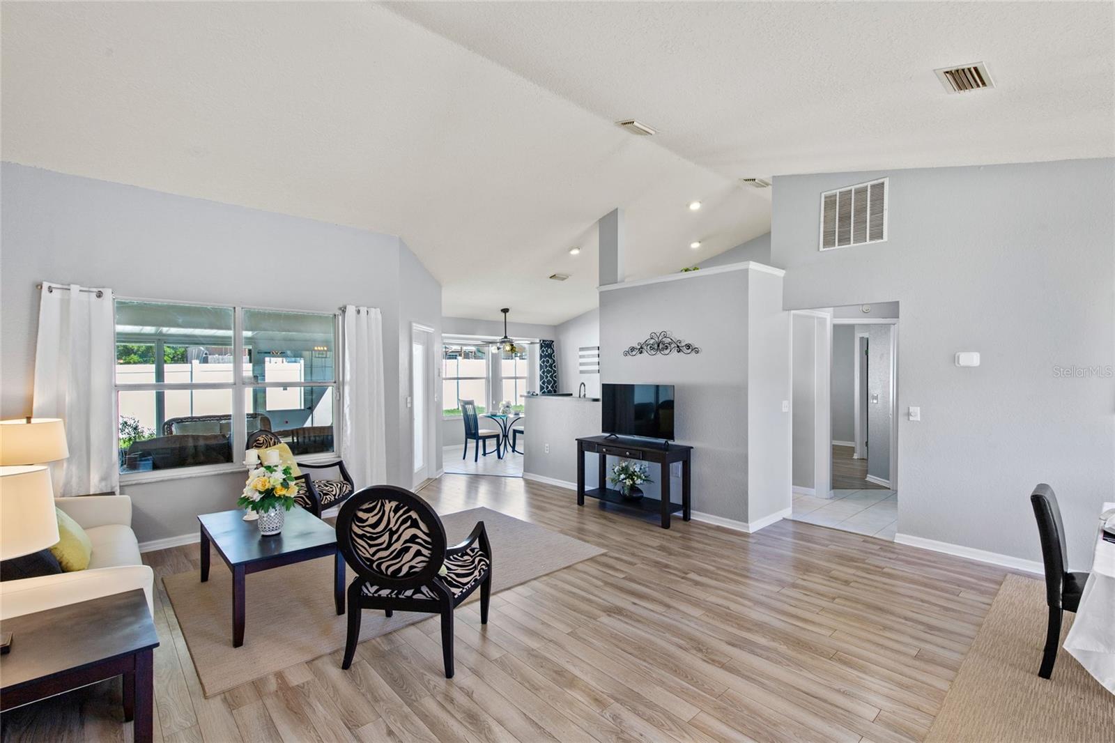 COUNTRYSIDE ESTATE - Residential