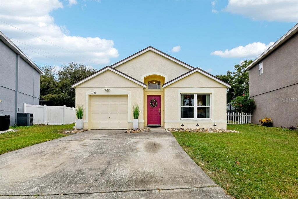 Photo of 1125 Carey Glen Circle, Orlando, FL 32824 (MLS # O6363491)