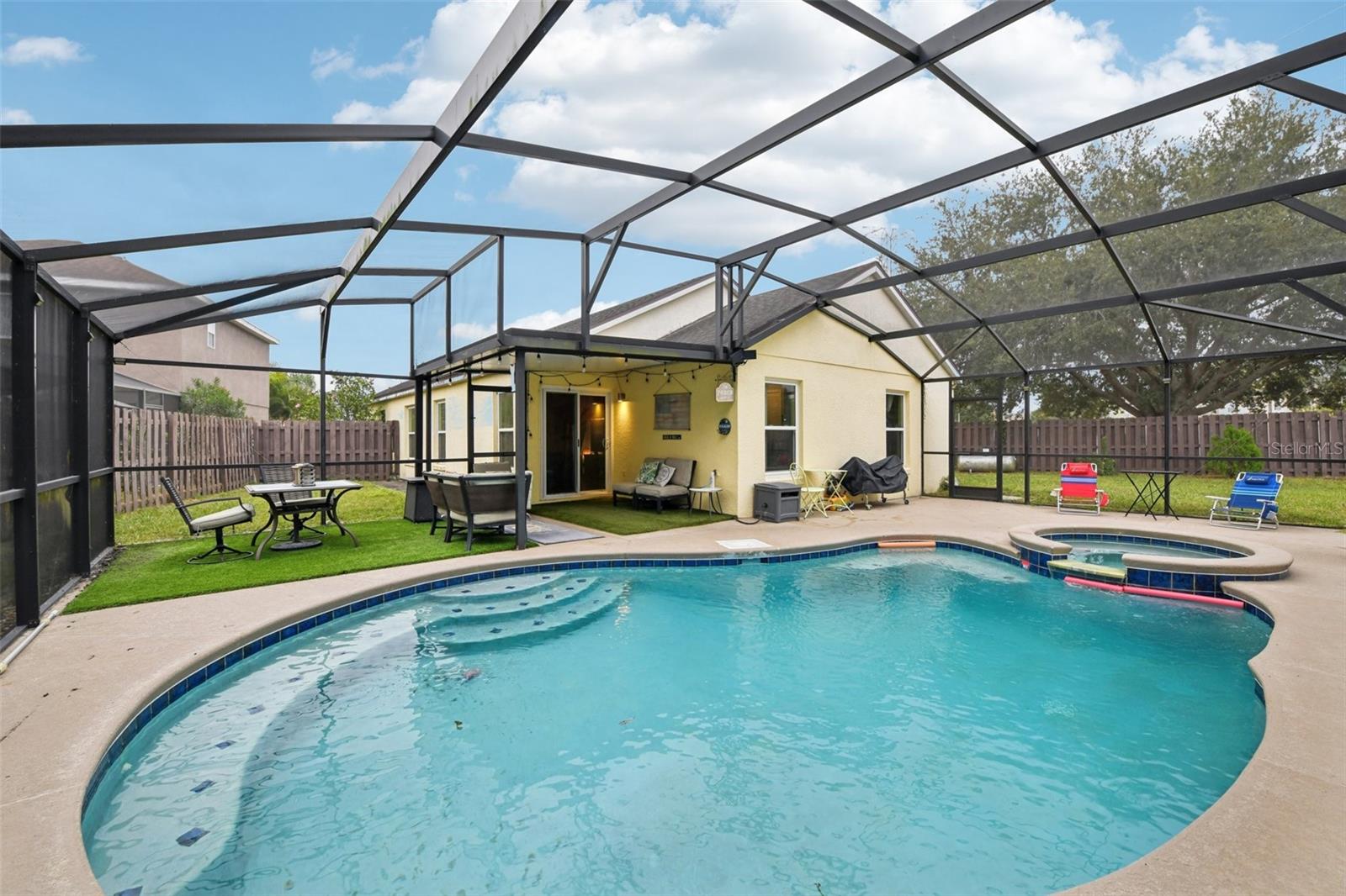 HEATHER GLEN AT MEADOW WOODS 43/134 - Residential