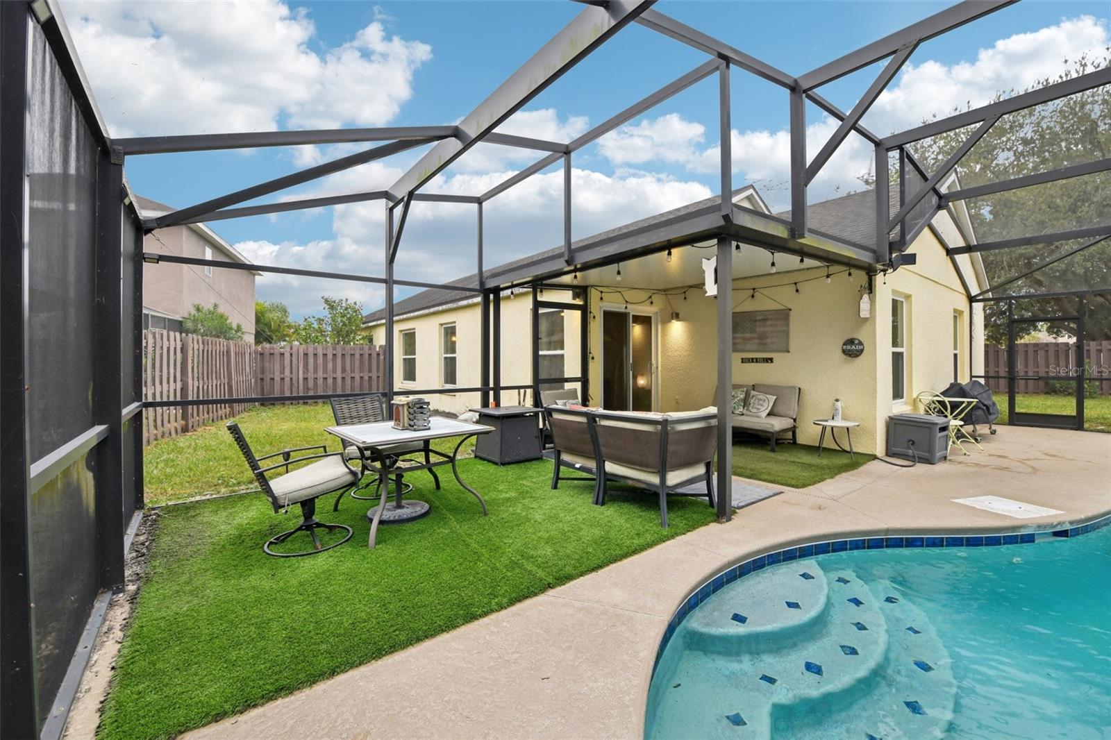 HEATHER GLEN AT MEADOW WOODS 43/134 - Residential