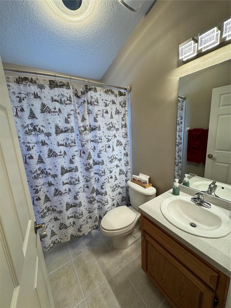 LAKE ST CHARLES UNIT 9 - Residential Lease