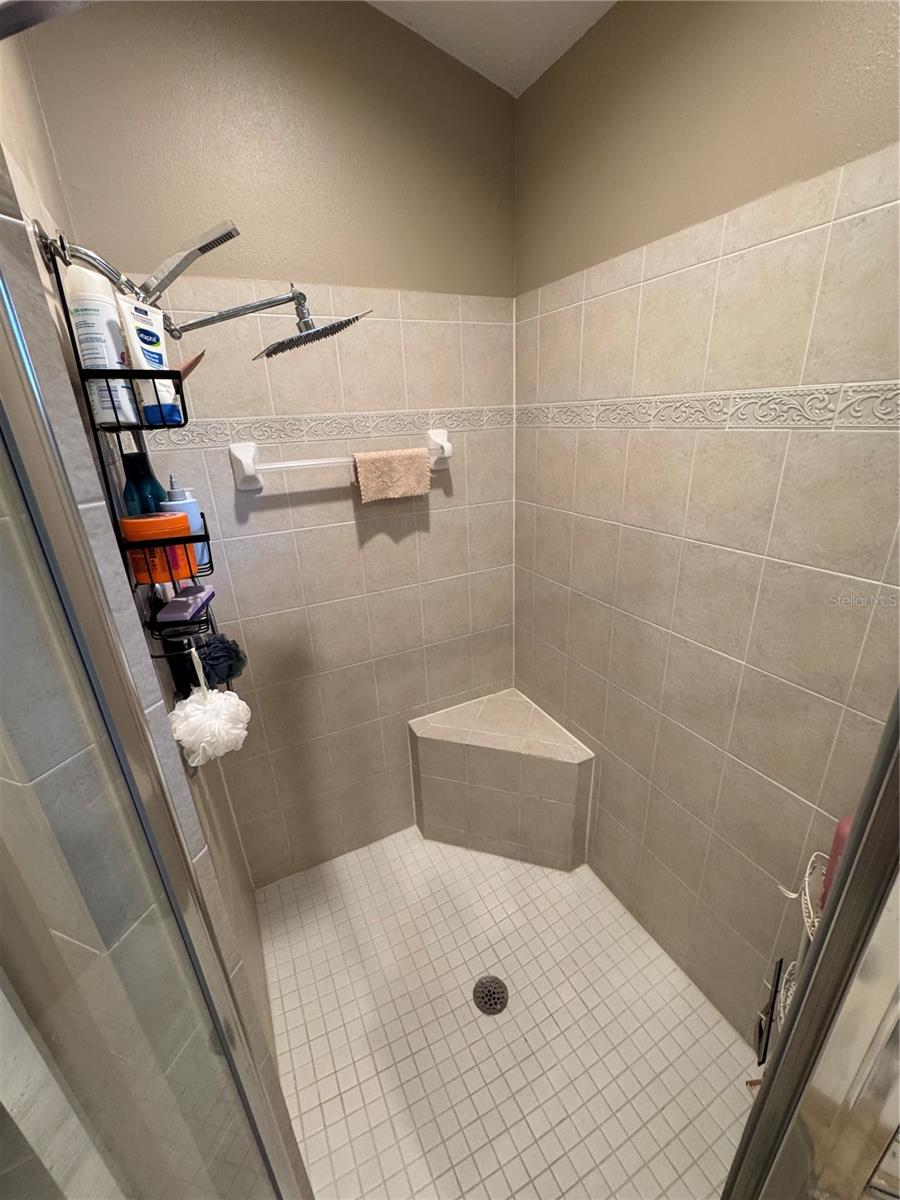 LAKE ST CHARLES UNIT 9 - Residential Lease