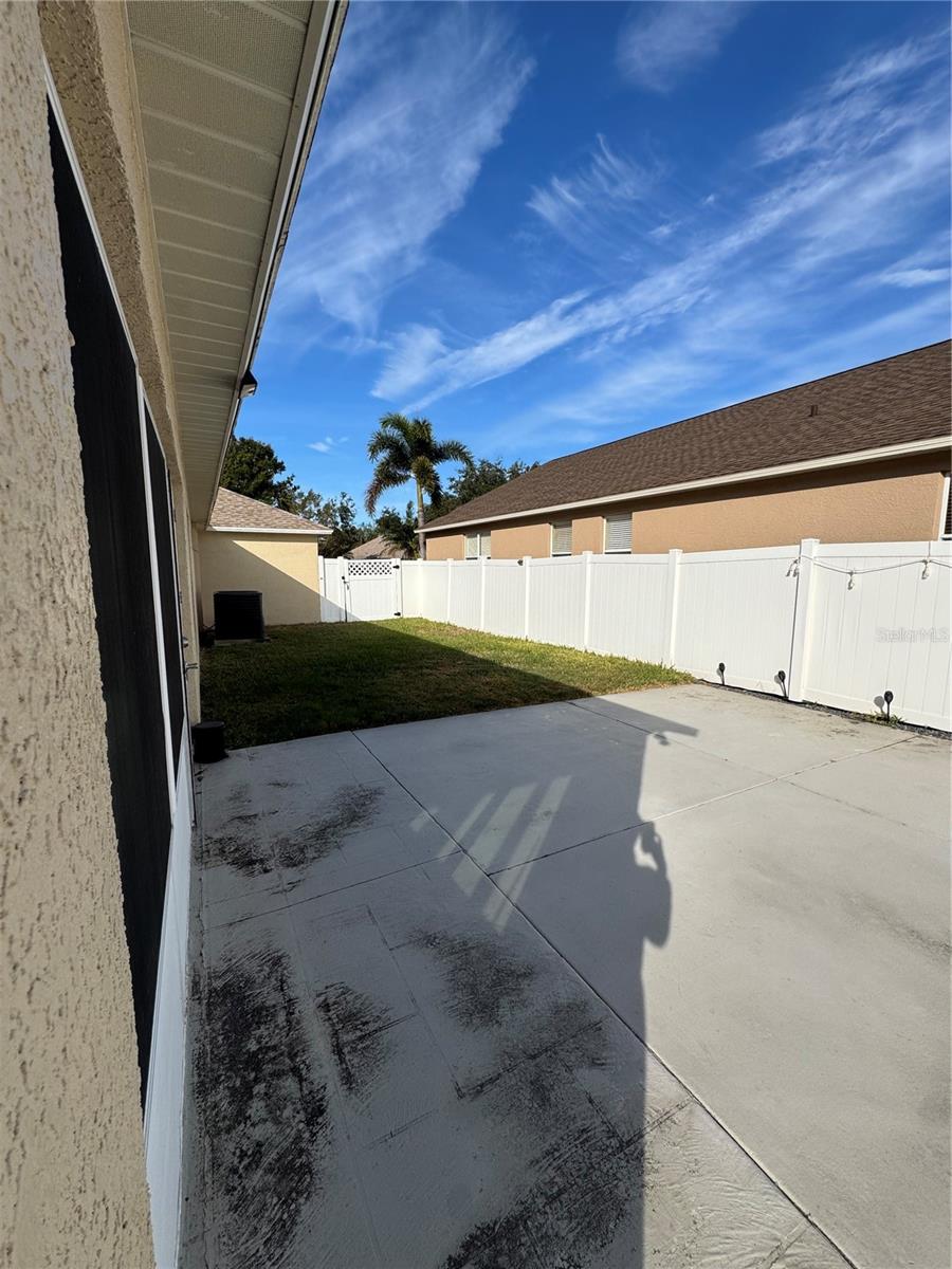 LAKE ST CHARLES UNIT 9 - Residential Lease