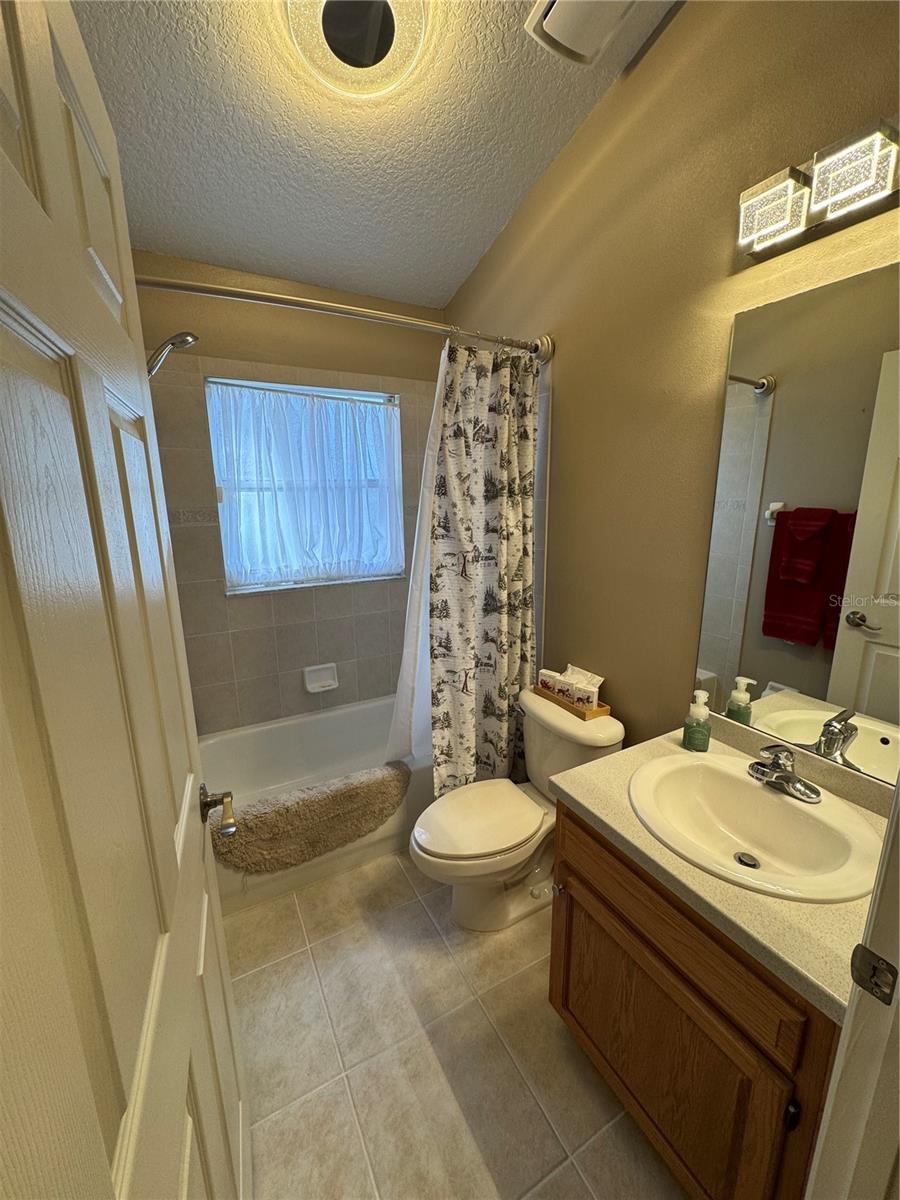 LAKE ST CHARLES UNIT 9 - Residential Lease