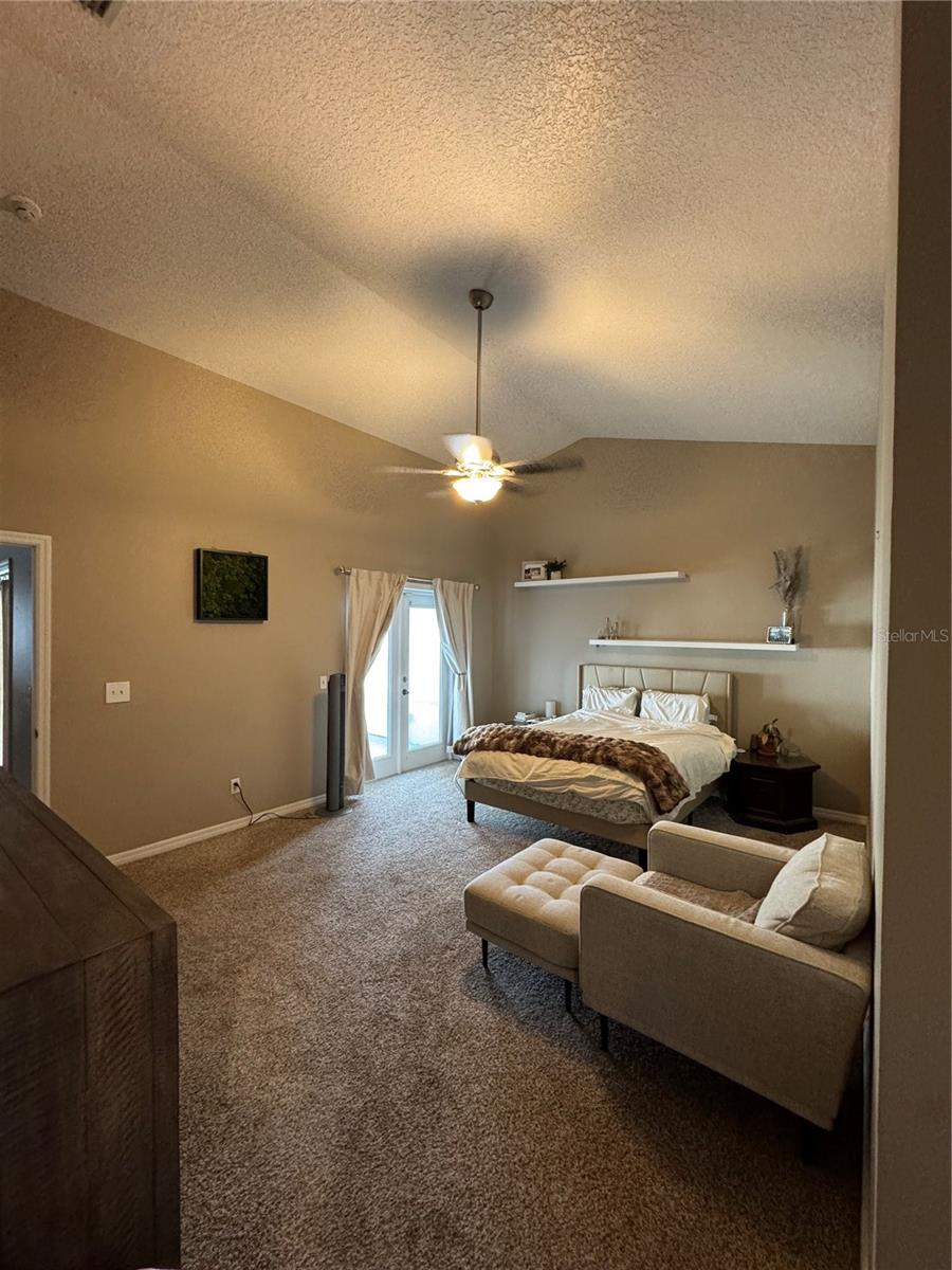 LAKE ST CHARLES UNIT 9 - Residential Lease