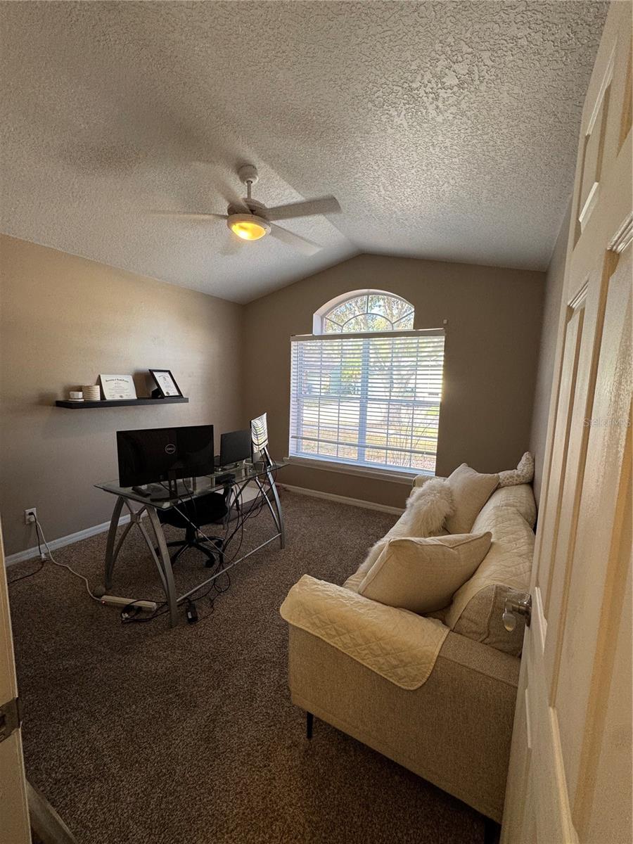 LAKE ST CHARLES UNIT 9 - Residential Lease