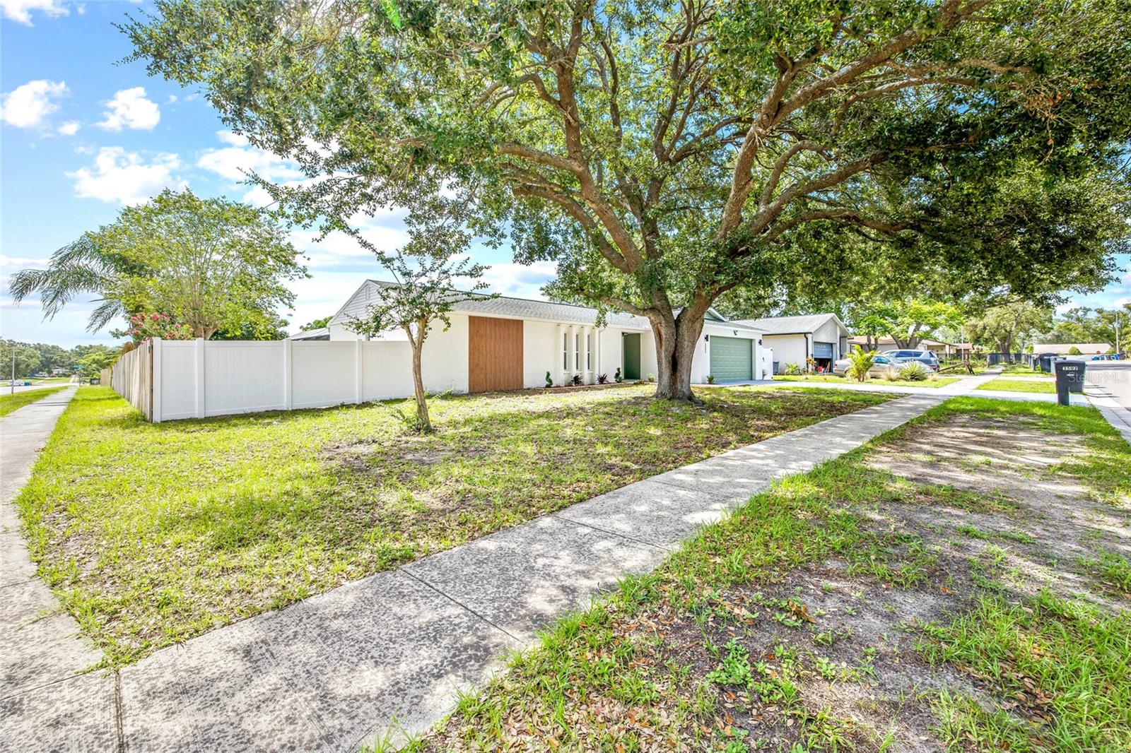 3502 KING RICHARD COURT