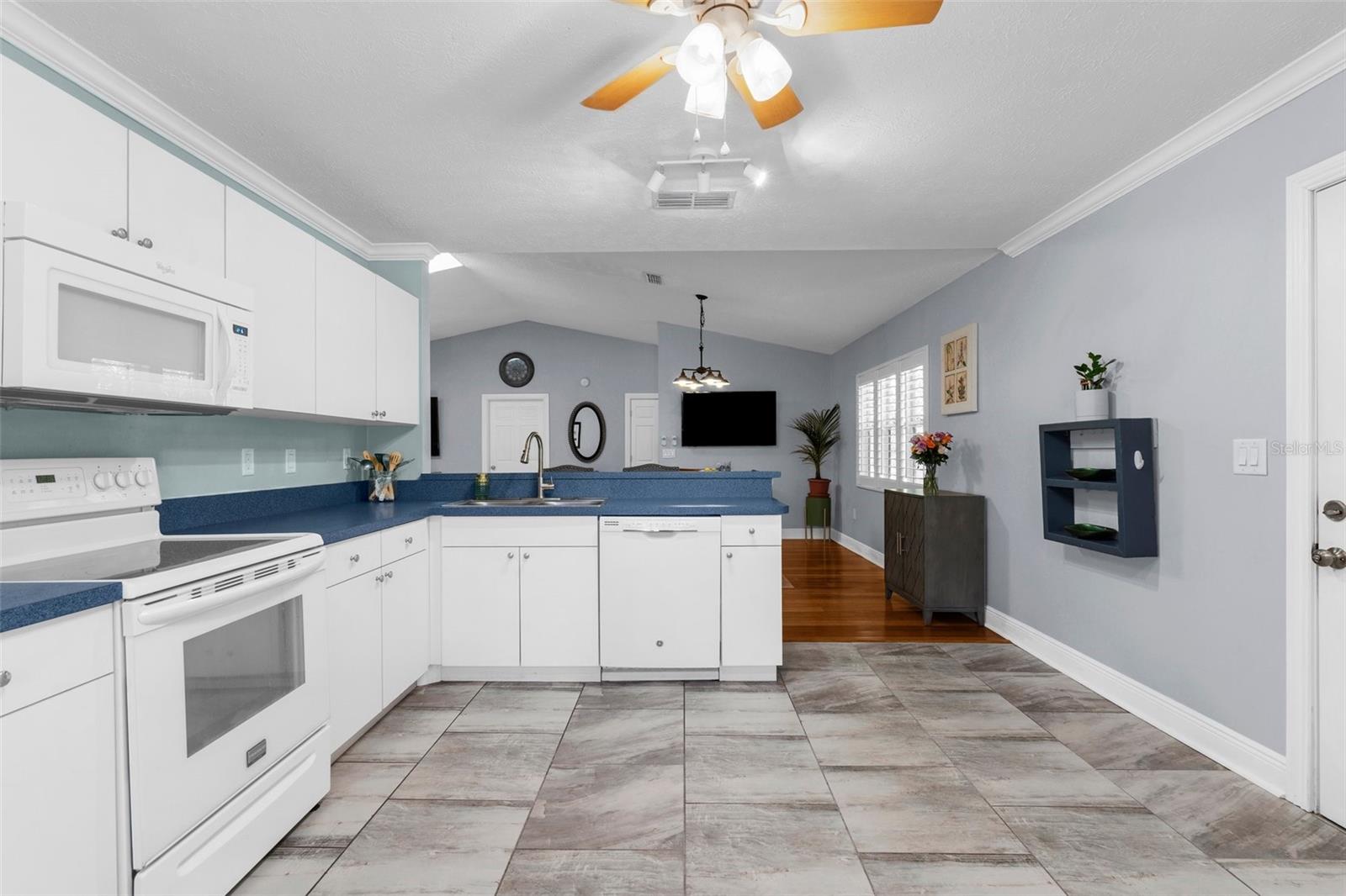 HEATHER LAKES - Residential