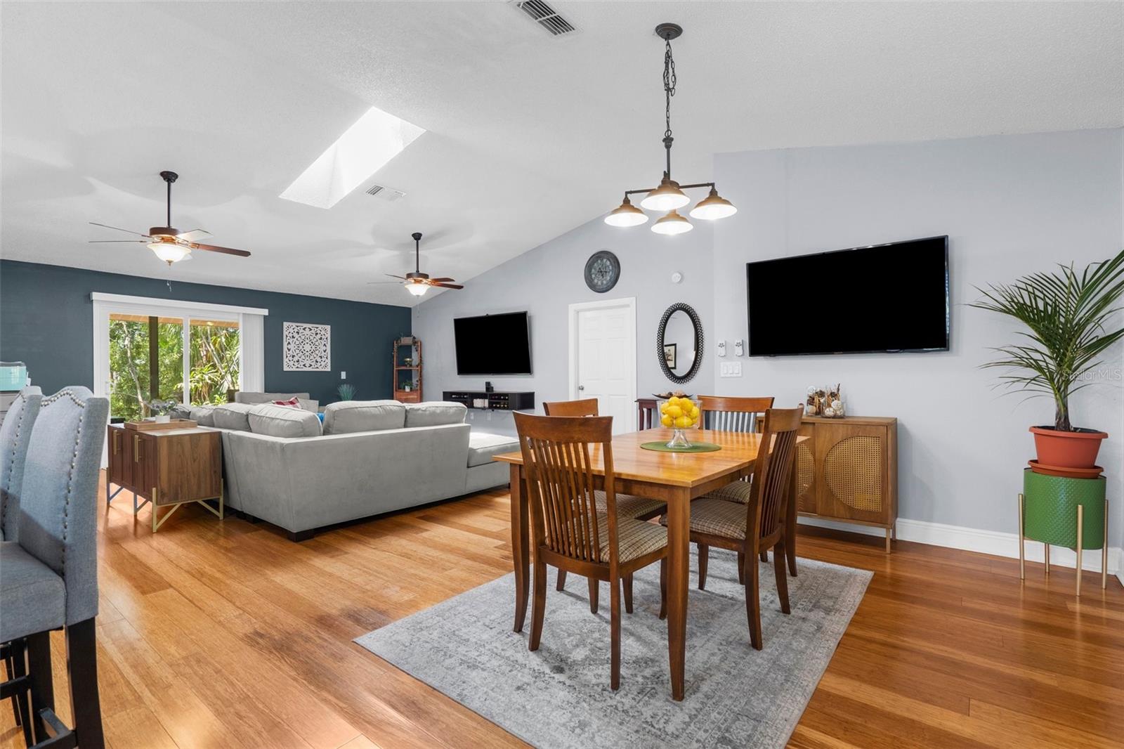 HEATHER LAKES - Residential